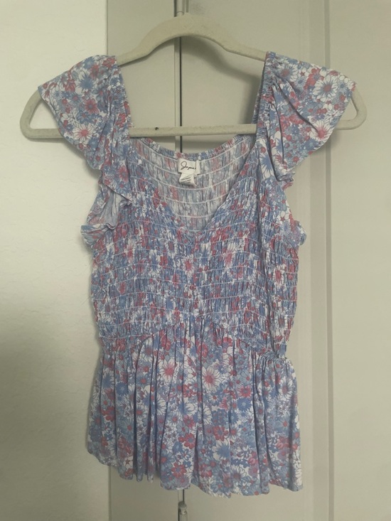 Tops - Smocked Floral Ruffle Sleeve Top in Light Blue and Pink